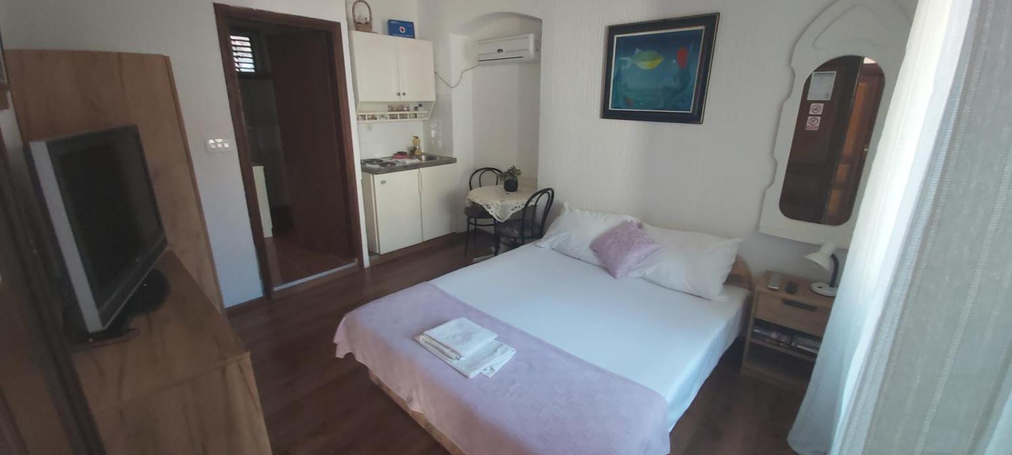 Vila Dora Supetar Daire Oda fotoğraf